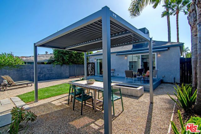 8042 Altavan Avenue, Los Angeles, CA 90045