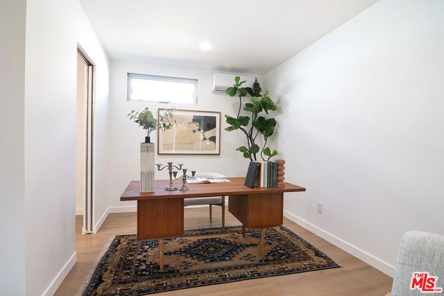 8042 Altavan Avenue, Los Angeles, CA 90045