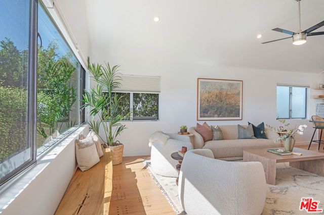 8042 Altavan Avenue, Los Angeles, CA 90045