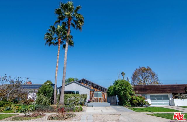 8042 Altavan Avenue, Los Angeles, CA 90045