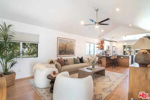 8042 Altavan Avenue, Los Angeles, CA 90045