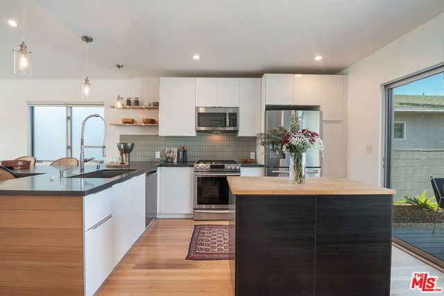 8042 Altavan Avenue, Los Angeles, CA 90045