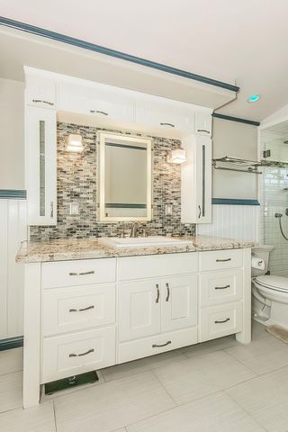 3276 W Spruce Avenue, Fresno, CA 93711