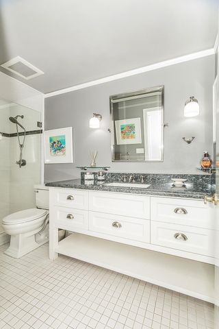 3276 W Spruce Avenue, Fresno, CA 93711