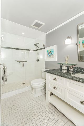 3276 W Spruce Avenue, Fresno, CA 93711