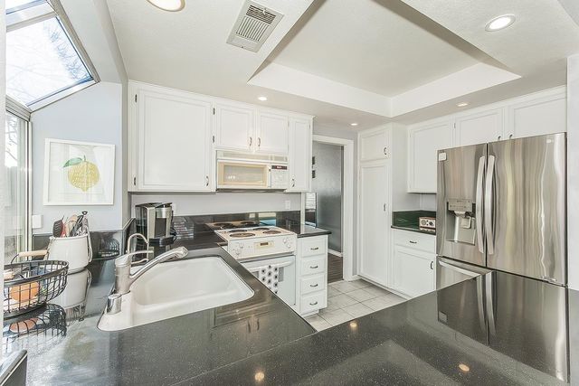 3276 W Spruce Avenue, Fresno, CA 93711