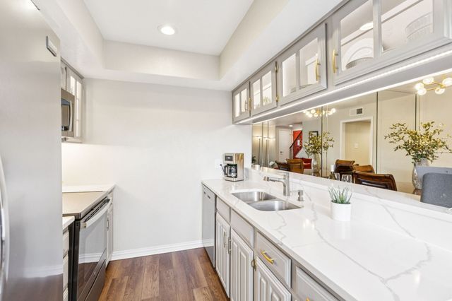 2016 Via Miramonte, Carrollton, TX 75006