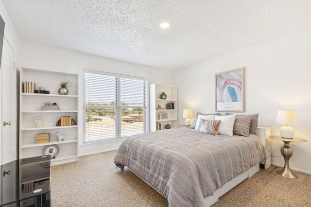 2016 Via Miramonte, Carrollton, TX 75006