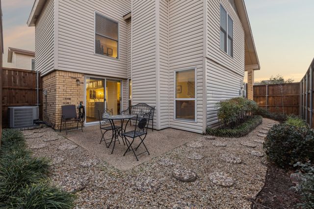 2016 Via Miramonte, Carrollton, TX 75006