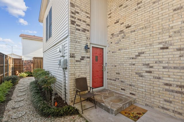 2016 Via Miramonte, Carrollton, TX 75006