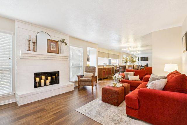 2016 Via Miramonte, Carrollton, TX 75006