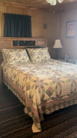 976 Pr 7830, Broaddus, TX 75929