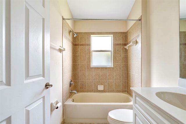 427 Lexington Avenue SW, Vero Beach, FL 32962