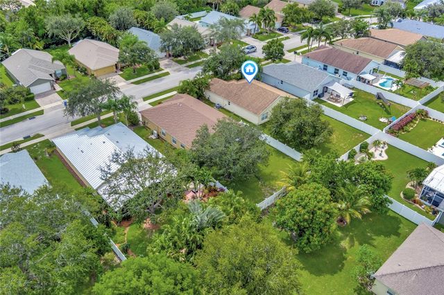 427 Lexington Avenue SW, Vero Beach, FL 32962