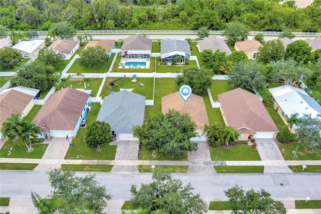 427 Lexington Avenue SW, Vero Beach, FL 32962