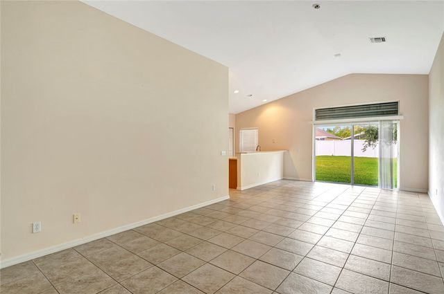 427 Lexington Avenue SW, Vero Beach, FL 32962