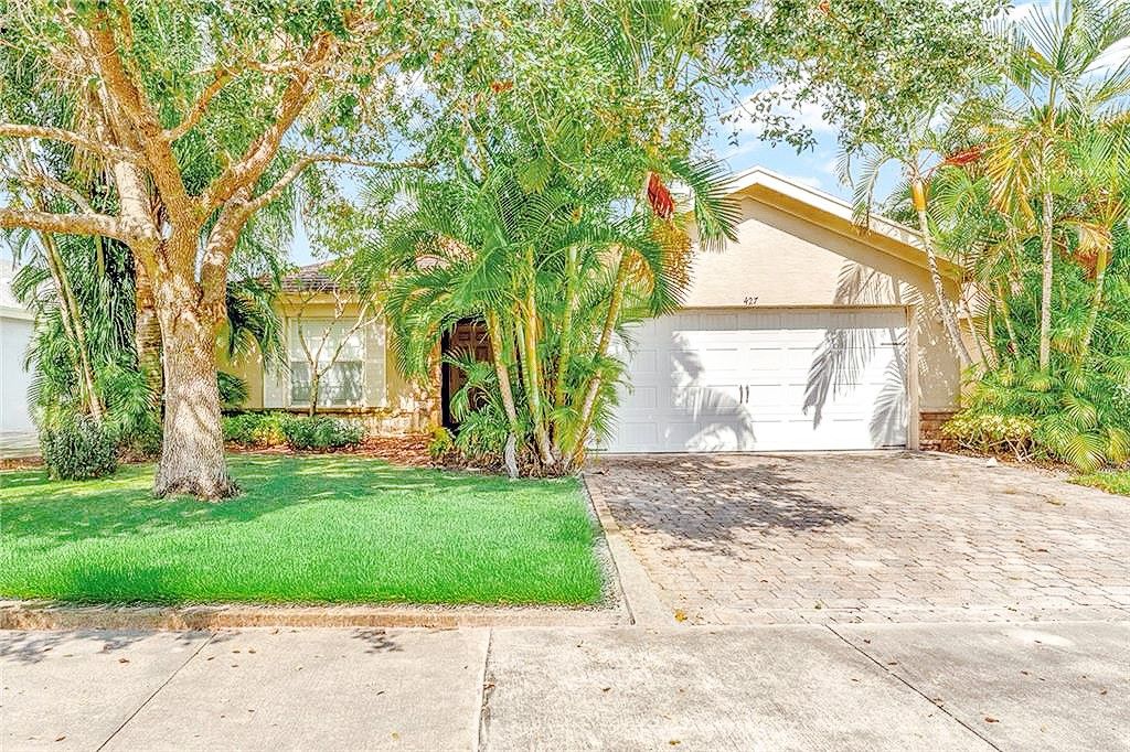 427 Lexington Avenue SW, Vero Beach, FL 32962