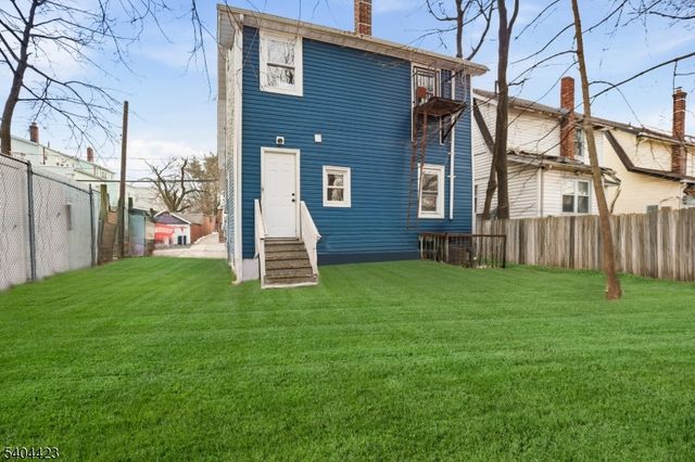 112 University Pl, Irvington Twp., NJ 07111