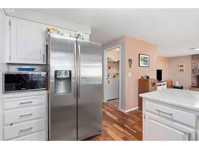 16455 Sw CYNTHIA St, Beaverton, OR 97007