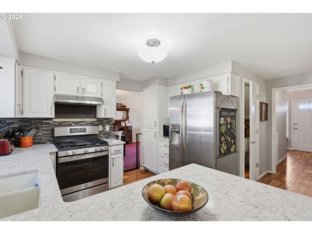 16455 Sw CYNTHIA St, Beaverton, OR 97007