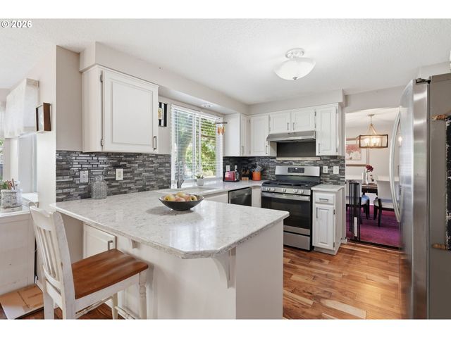 16455 Sw CYNTHIA St, Beaverton, OR 97007
