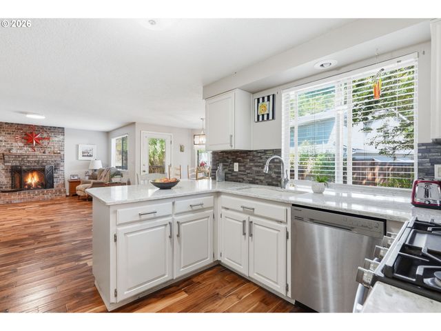 16455 Sw CYNTHIA St, Beaverton, OR 97007