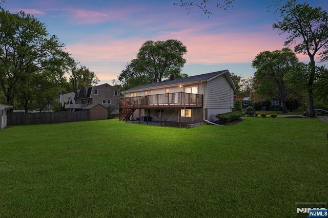 123 Cosman Street, Twp Of Washington, NJ 07676