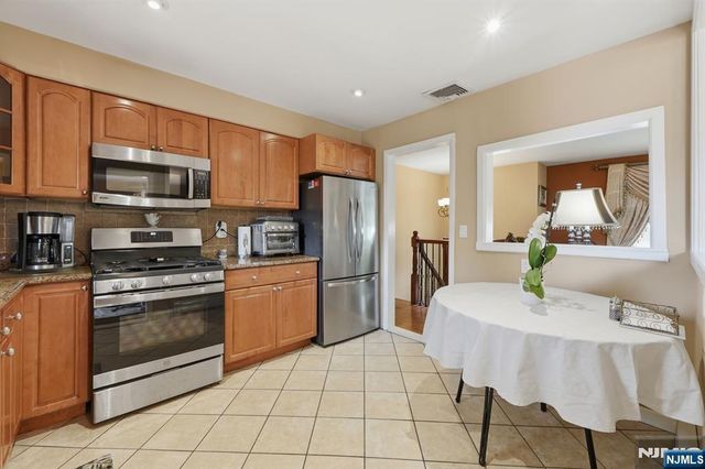 123 Cosman Street, Twp Of Washington, NJ 07676