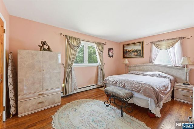 123 Cosman Street, Twp Of Washington, NJ 07676