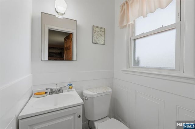 123 Cosman Street, Twp Of Washington, NJ 07676
