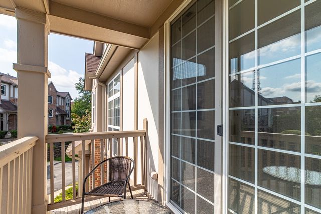 200 Rosehall Drive 220, Lake Zurich, IL 60047