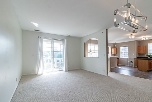 200 Rosehall Drive 220, Lake Zurich, IL 60047