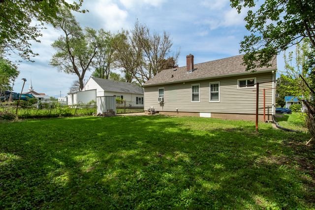 2207 W 51st Street, Davenport, IA 52806