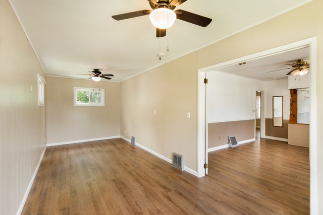 2207 W 51st Street, Davenport, IA 52806