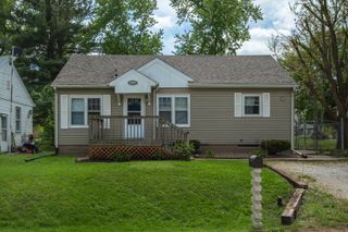 2207 W 51st Street, Davenport, IA 52806
