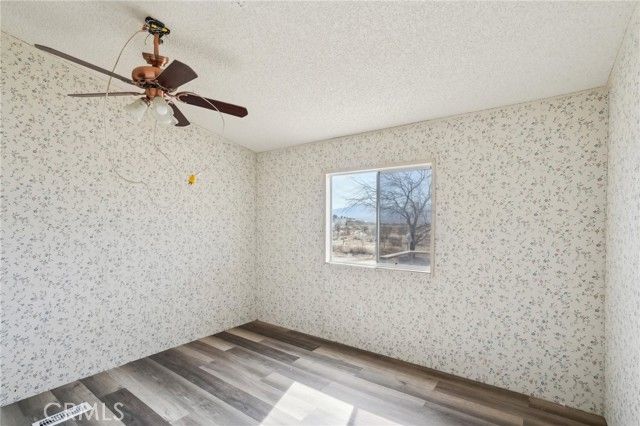 11330 Lakeview Avenue, Lucerne Valley, CA 92356