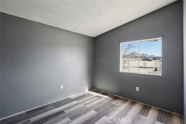 11330 Lakeview Avenue, Lucerne Valley, CA 92356