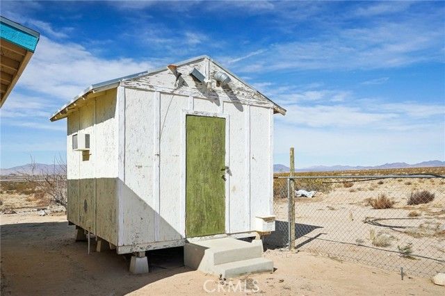 11330 Lakeview Avenue, Lucerne Valley, CA 92356