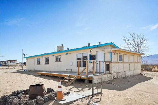 11330 Lakeview Avenue, Lucerne Valley, CA 92356