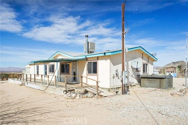 11330 Lakeview Avenue, Lucerne Valley, CA 92356