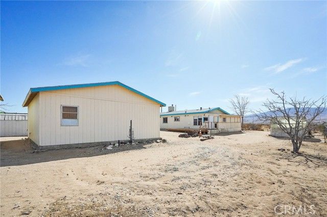 11330 Lakeview Avenue, Lucerne Valley, CA 92356