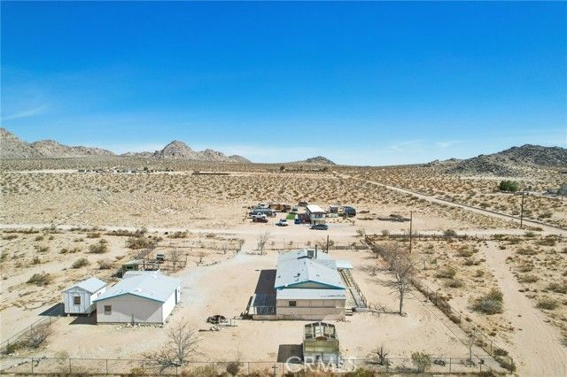 11330 Lakeview Avenue, Lucerne Valley, CA 92356