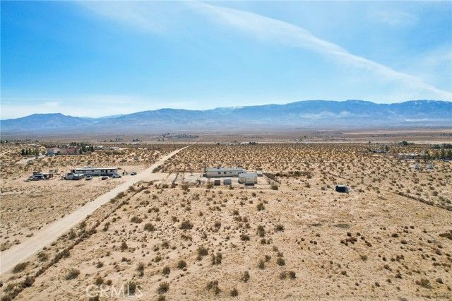 11330 Lakeview Avenue, Lucerne Valley, CA 92356