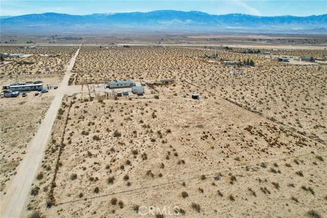 11330 Lakeview Avenue, Lucerne Valley, CA 92356
