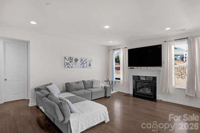 930 Parkland Place NW, Concord, NC 28027