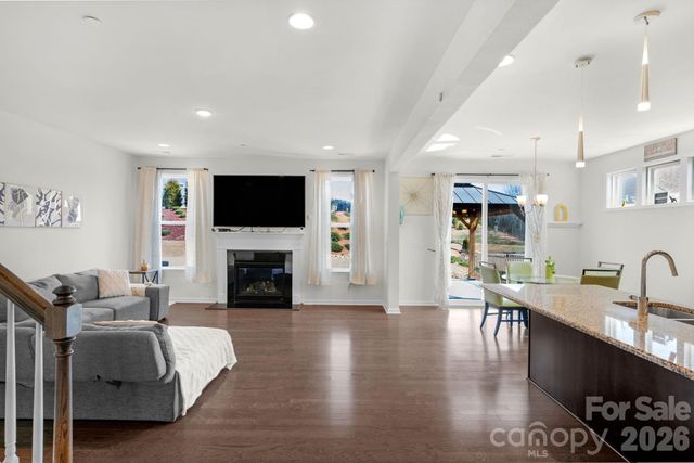 930 Parkland Place NW, Concord, NC 28027