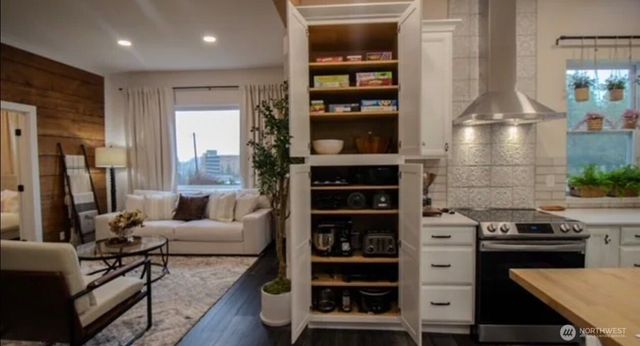 402 Burleigh, Aberdeen, WA 98520