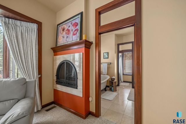 5100 Grouse Point Pl, Sioux Falls, SD 57108