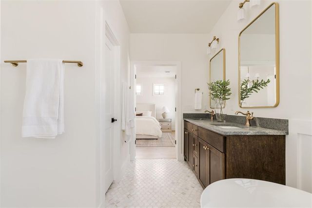 1621 Runway Boulevard, Oklahoma City, OK 73108