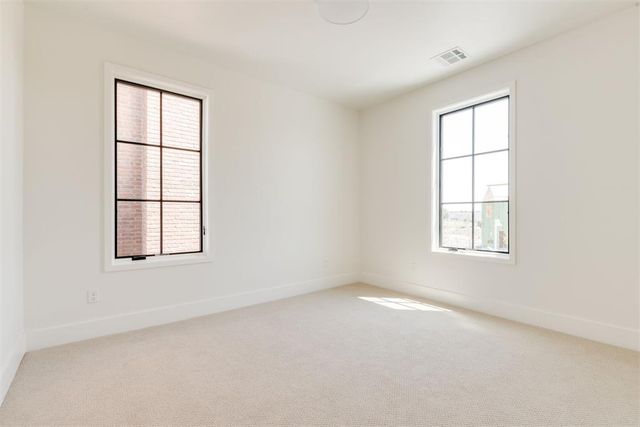 1621 Runway Boulevard, Oklahoma City, OK 73108